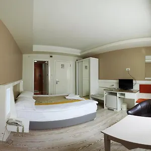 Grand As 3*, İstanbul Türkiye