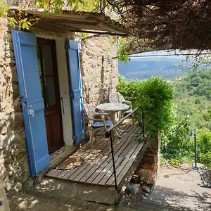 lou-pelou.hotels-rhonealpes.com/