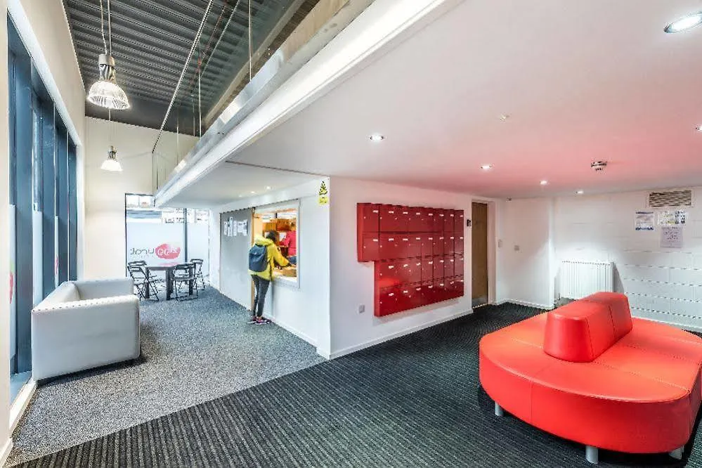 Destiny Student - Shrubhill Appartement EDI